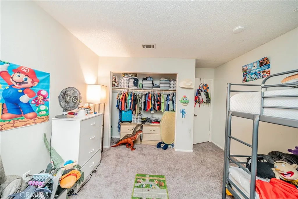 17307 Longmeadow, Palmdale, California 93591 home-pic-17
