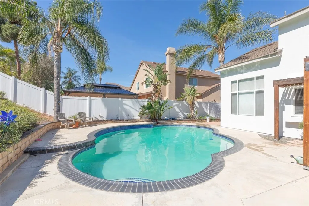 660 Glen Springs, Corona, California 92882 home-pic-34