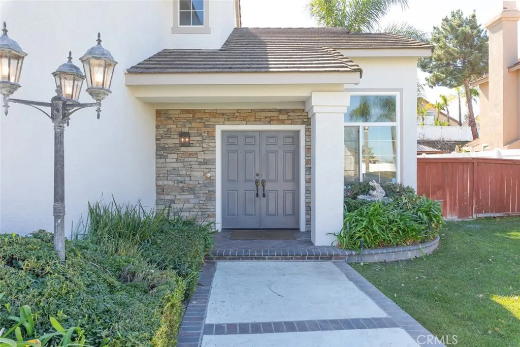 660 Glen Springs, Corona, California 92882 home-pic-8