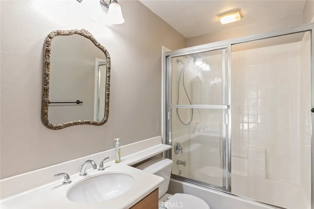 660 Glen Springs, Corona, California 92882 home-pic-21