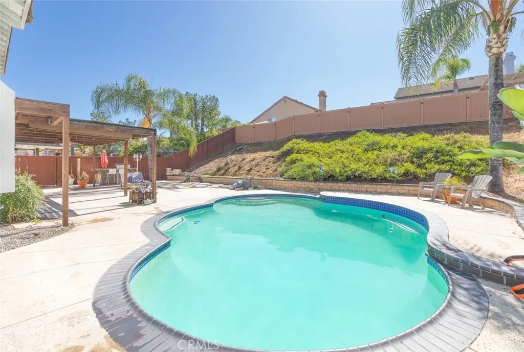 660 Glen Springs, Corona, California 92882 home-pic-36