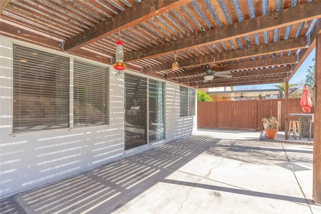 660 Glen Springs, Corona, California 92882 home-pic-38