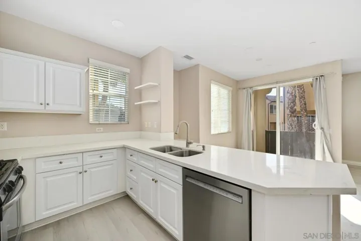5074 Cascade Way 102, Oceanside, California 92057
