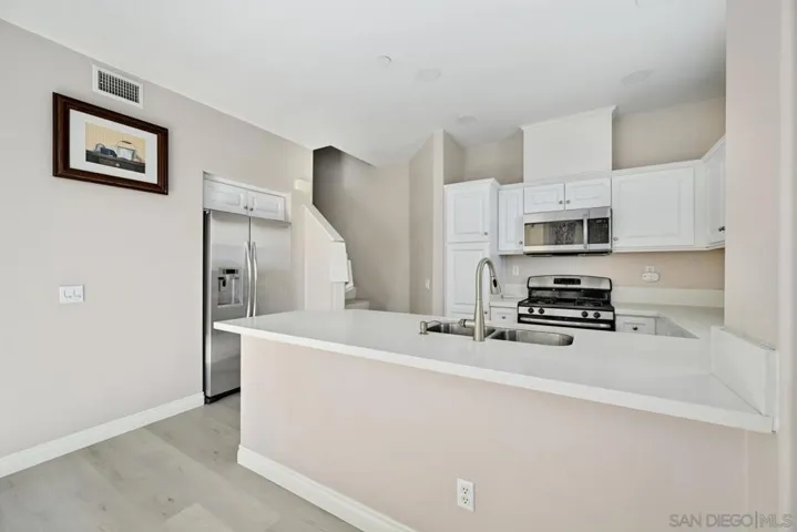 5074 Cascade Way 102, Oceanside, California 92057