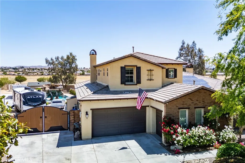 13195 Trailwood Way, Apple Valley, California 92308 home-pic-5