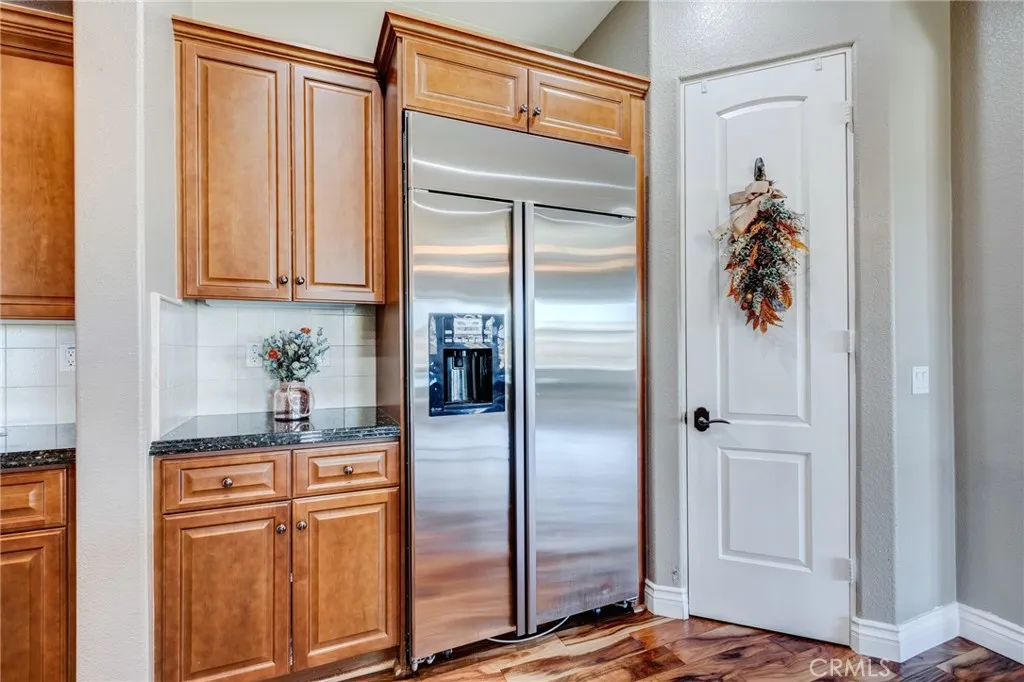 13195 Trailwood Way, Apple Valley, California 92308 home-pic-24