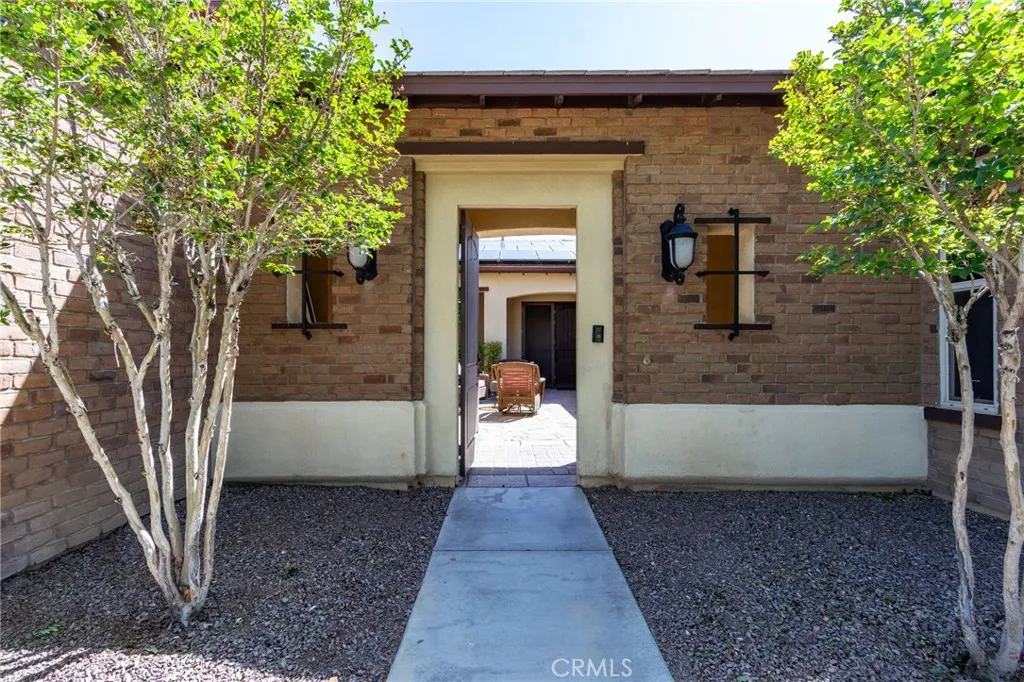13195 Trailwood Way, Apple Valley, California 92308 home-pic-6