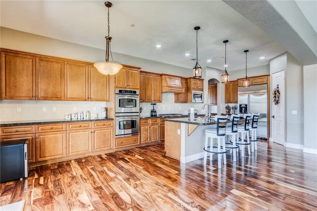 13195 Trailwood Way, Apple Valley, California 92308 home-pic-19