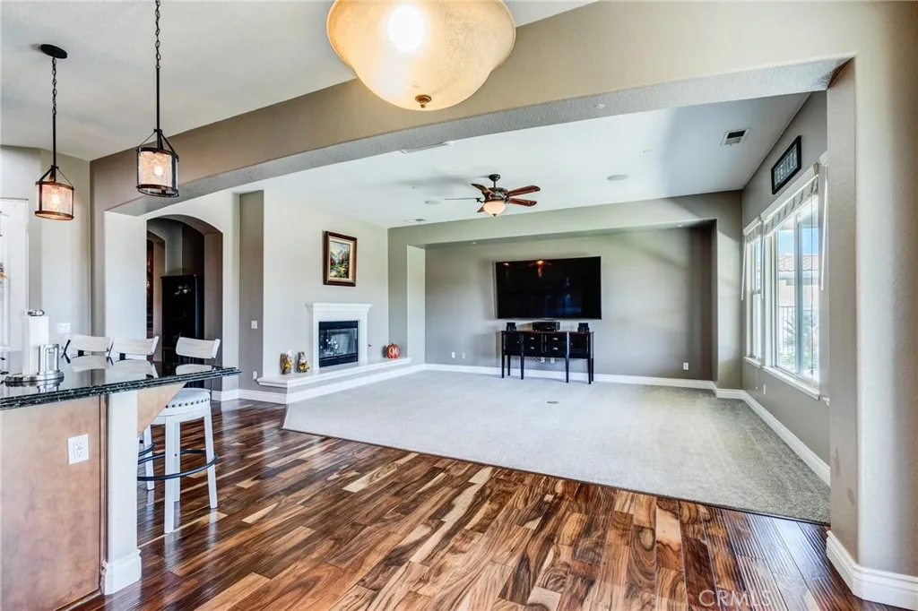 13195 Trailwood Way, Apple Valley, California 92308 home-pic-18