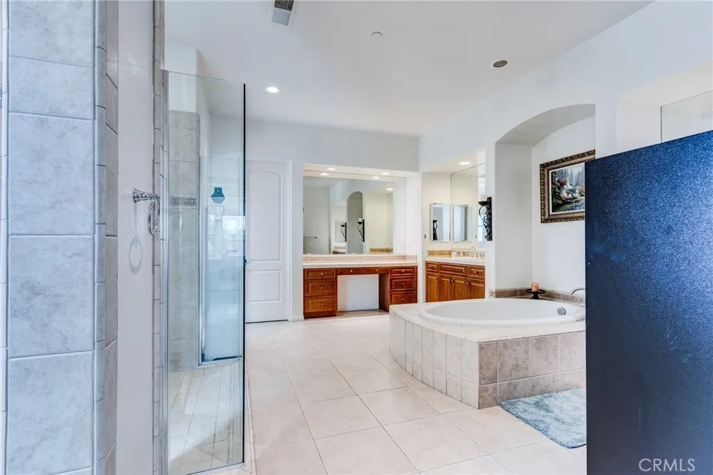 13195 Trailwood Way, Apple Valley, California 92308 home-pic-31