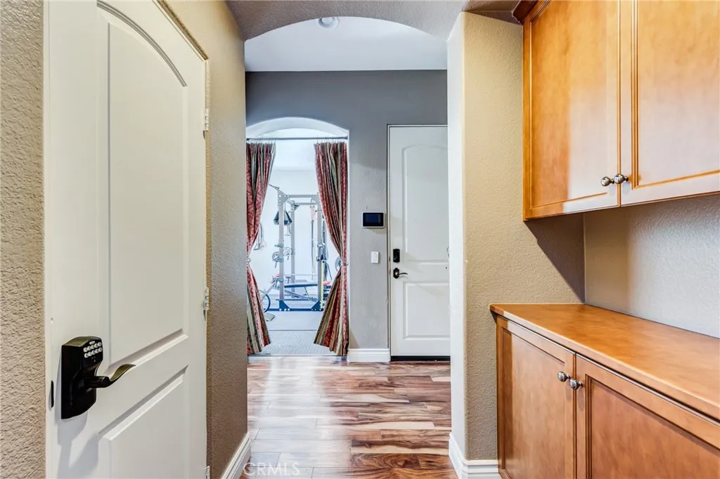 13195 Trailwood Way, Apple Valley, California 92308 home-pic-36
