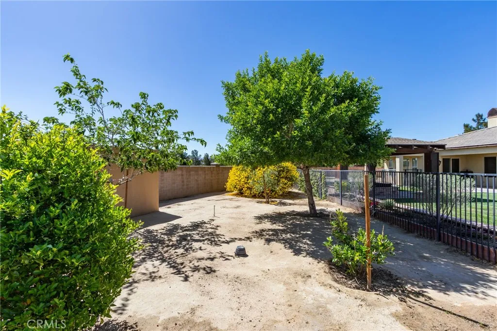13195 Trailwood Way, Apple Valley, California 92308 home-pic-58