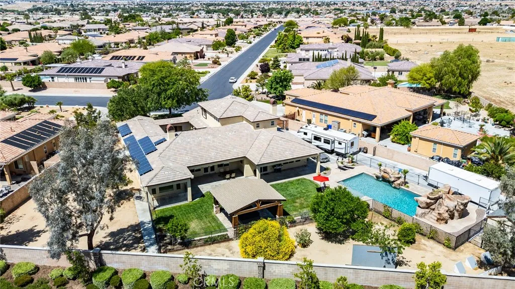 13195 Trailwood Way, Apple Valley, California 92308 home-pic-69