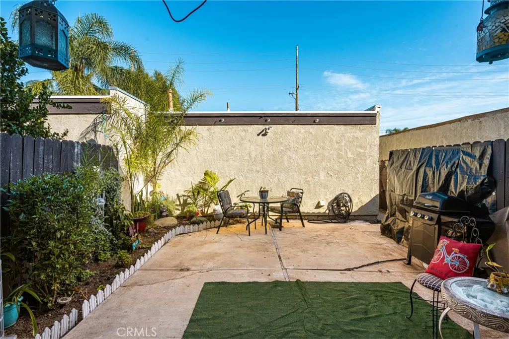 11701 Blackthorn, Orange, California 92869 home-pic-25