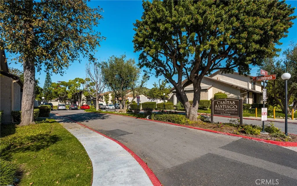 11701 Blackthorn, Orange, California 92869 home-pic-1