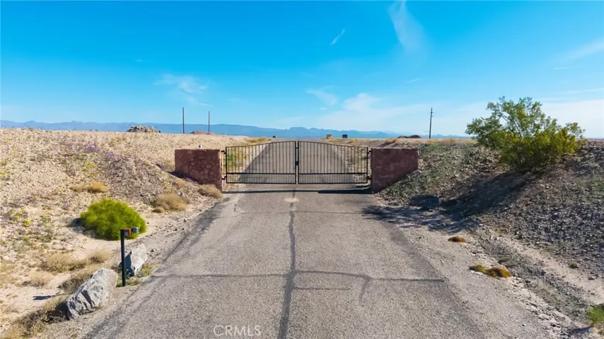 1785 River Run, Needles, California 92363