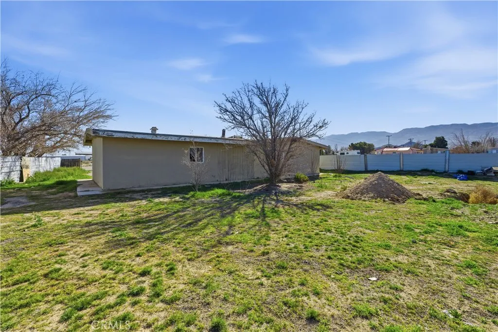 10380 Baker Road, Lucerne Valley, California 92356 home-pic-30