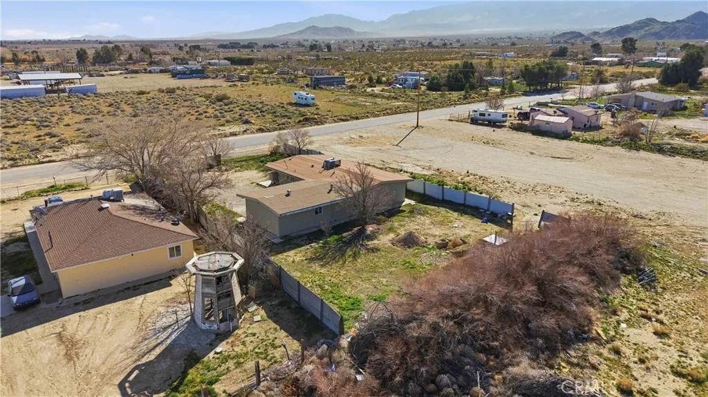 10380 Baker Road, Lucerne Valley, California 92356 home-pic-35
