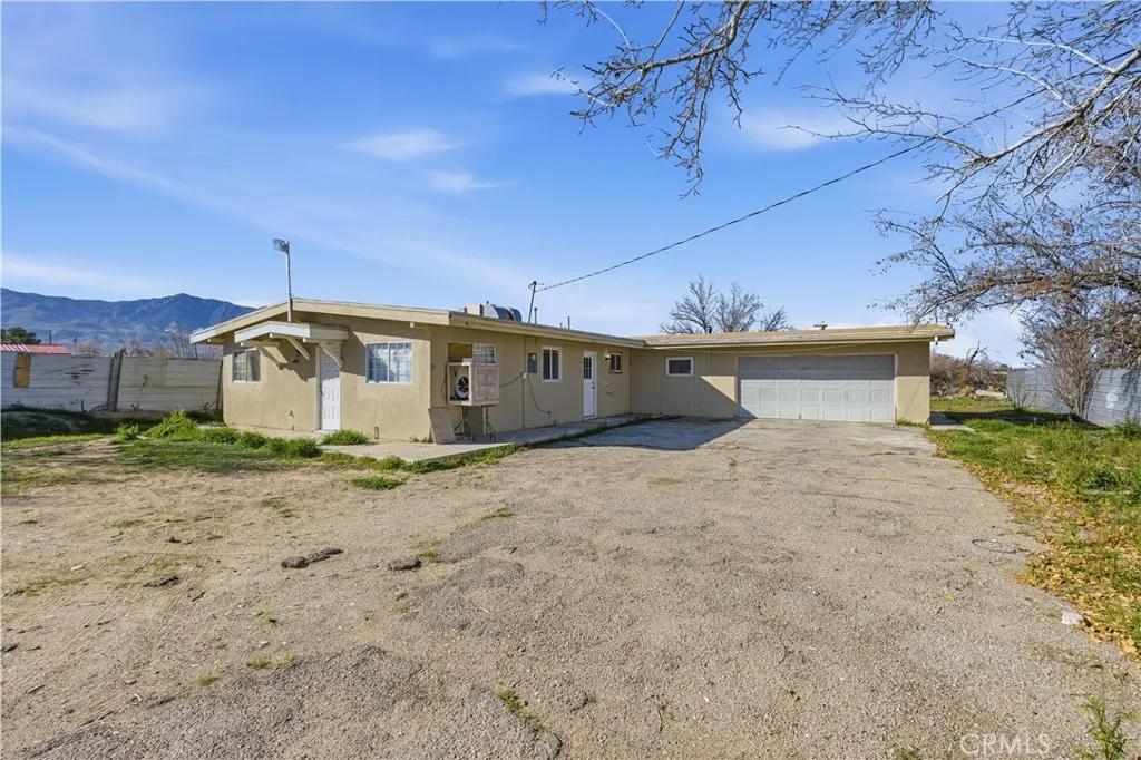 10380 Baker Road, Lucerne Valley, California 92356 home-pic-1