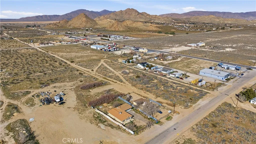 10380 Baker Road, Lucerne Valley, California 92356 home-pic-33