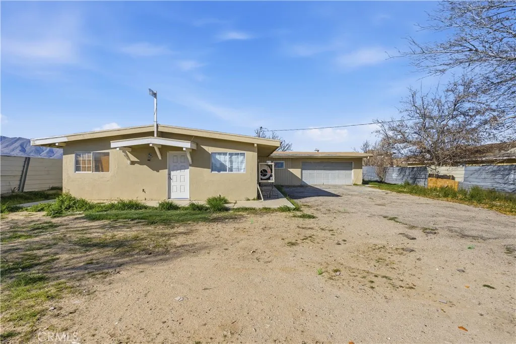 10380 Baker Road, Lucerne Valley, California 92356 home-pic-2