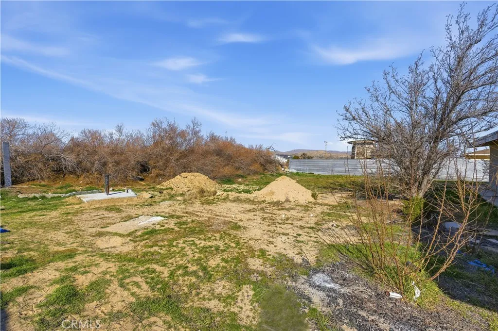 10380 Baker Road, Lucerne Valley, California 92356 home-pic-32