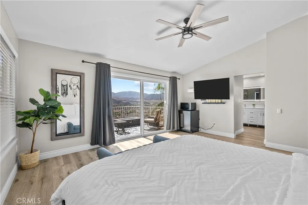 18554 Olympian Ct., Canyon Country, California 91351 home-pic-16