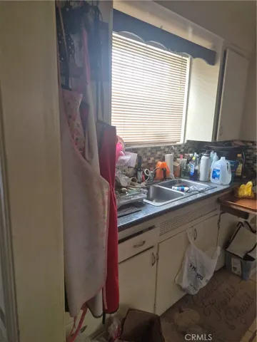 1707 W 84th, Los Angeles, California 90047