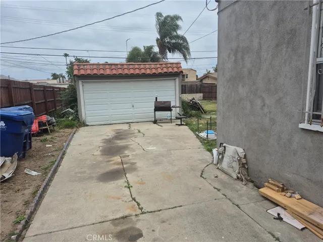 1707 W 84th, Los Angeles, California 90047