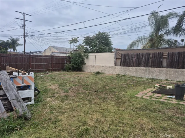 1707 W 84th, Los Angeles, California 90047