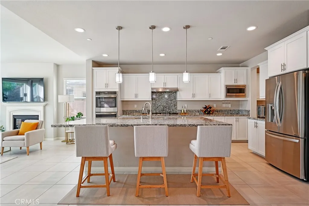 35174 Rockford, Murrieta, California 92563 home-pic-5