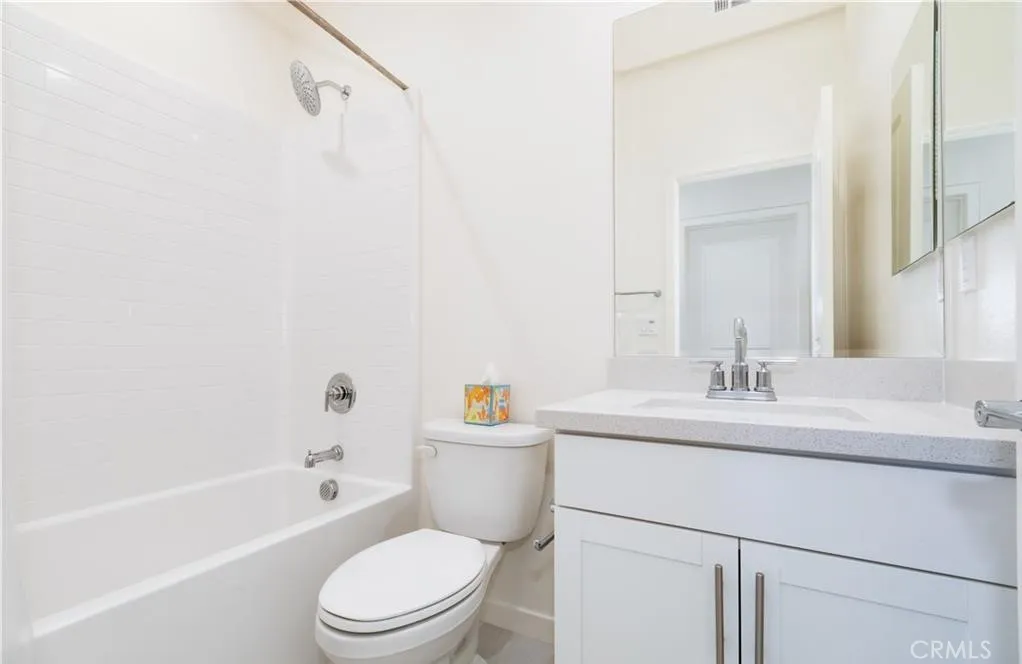 2nd Bathroom