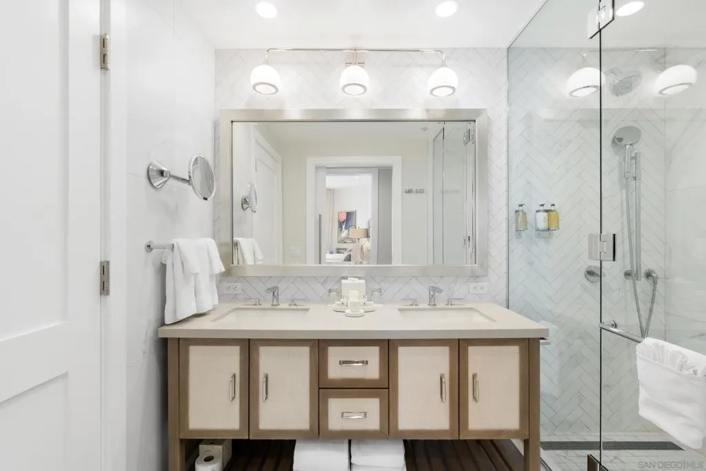 1500 Orange Ave 38, Coronado, California 92118 home-pic-17