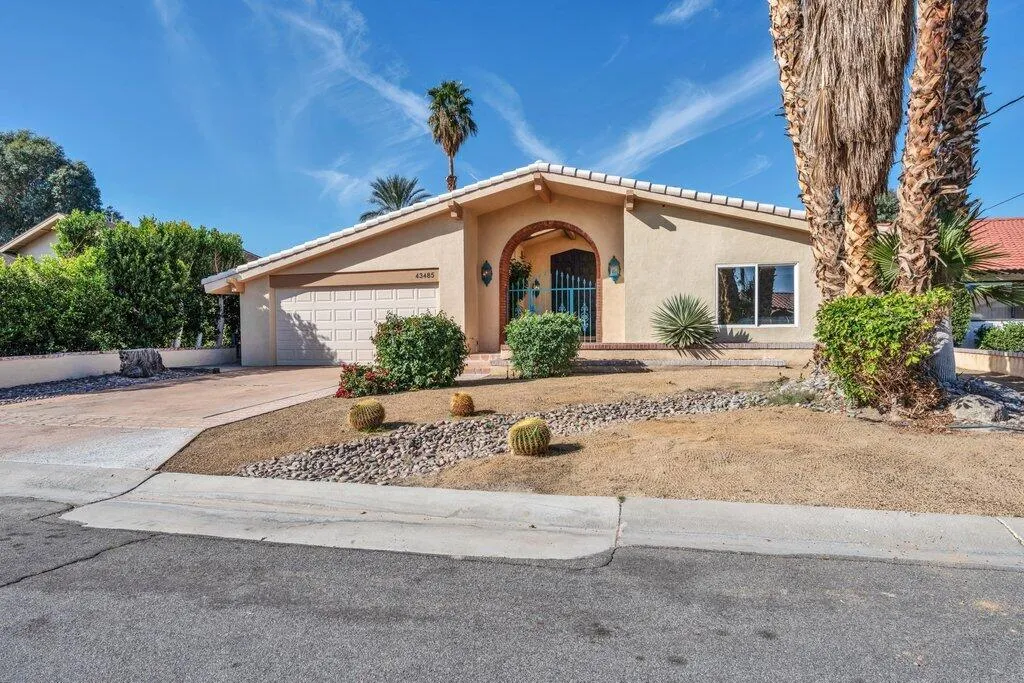 43485 Texas Avenue, Palm Desert, California 92211 home-pic-1