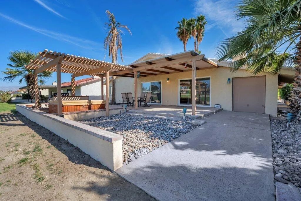 43485 Texas Avenue, Palm Desert, California 92211 home-pic-26