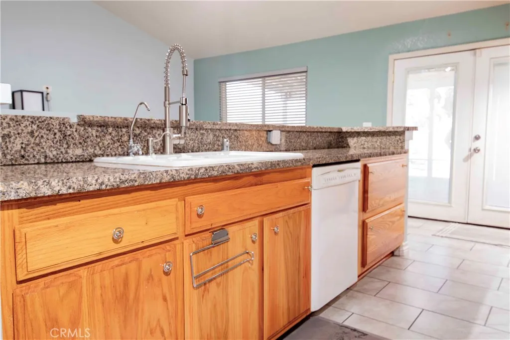 4543 Windstar Way, Palmdale, California 93552 home-pic-9