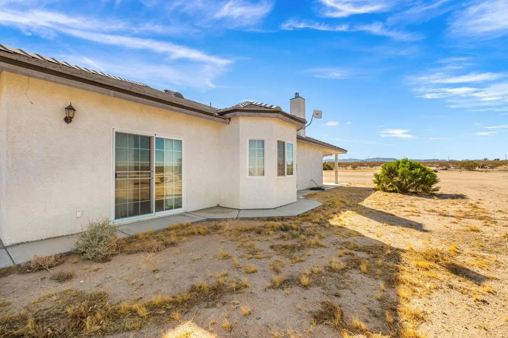 62734 Starlight Street, Joshua Tree, California 92252 home-pic-52