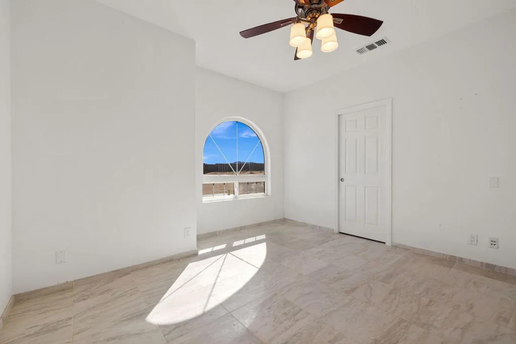 62734 Starlight Street, Joshua Tree, California 92252 home-pic-32