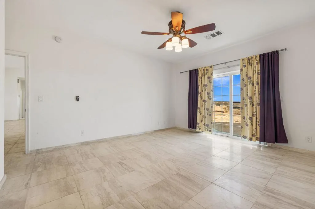 62734 Starlight Street, Joshua Tree, California 92252 home-pic-25