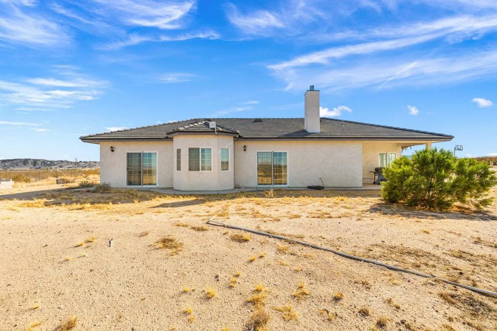 62734 Starlight Street, Joshua Tree, California 92252 home-pic-53