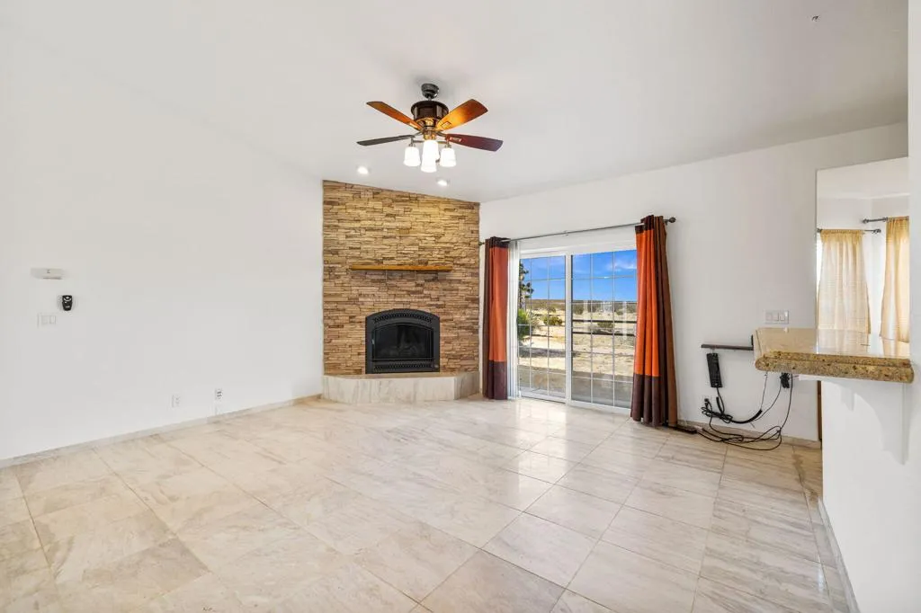 62734 Starlight Street, Joshua Tree, California 92252 home-pic-7