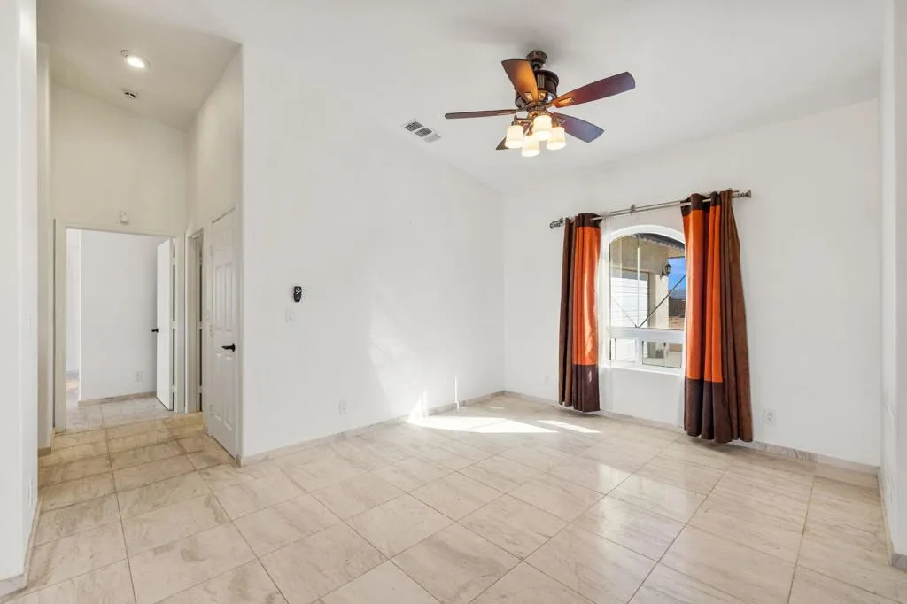 62734 Starlight Street, Joshua Tree, California 92252 home-pic-11