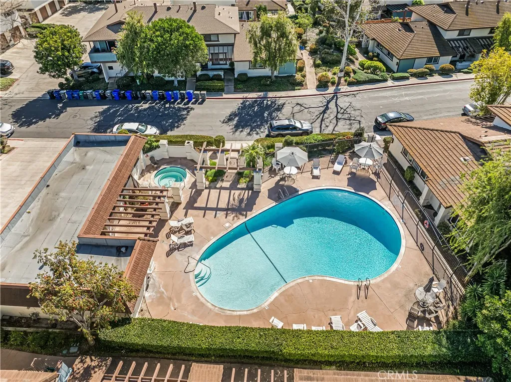 9830 Caminito Cuadro, San Diego, California 92129 home-pic-1