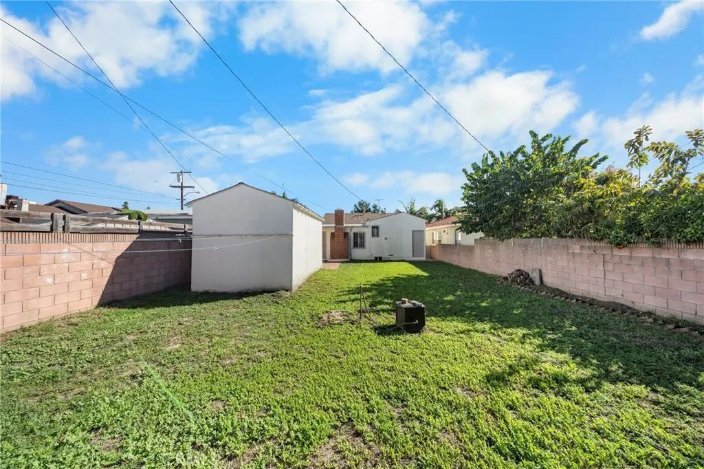 9929 Rosewood Avenue, South Gate, California 90280 home-pic-33