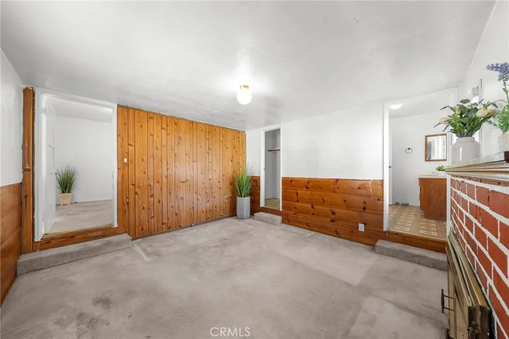 9929 Rosewood Avenue, South Gate, California 90280 home-pic-23