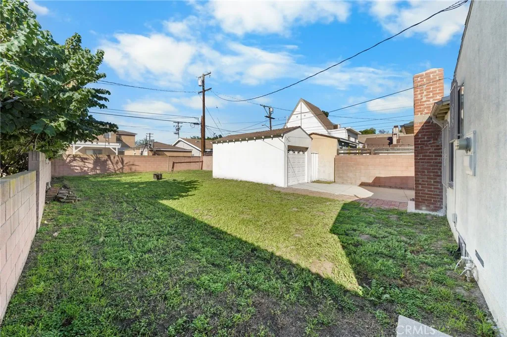 9929 Rosewood Avenue, South Gate, California 90280 home-pic-30