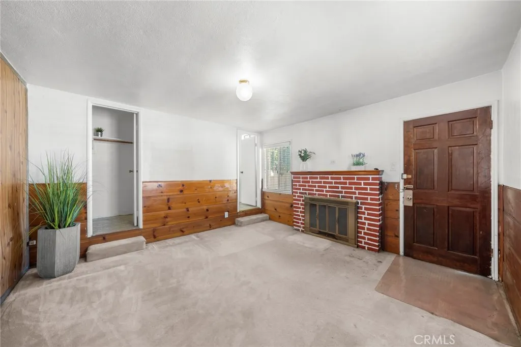 9929 Rosewood Avenue, South Gate, California 90280 home-pic-22