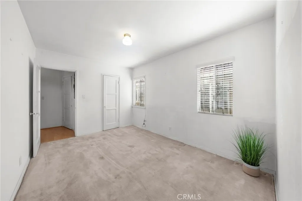 9929 Rosewood Avenue, South Gate, California 90280 home-pic-16
