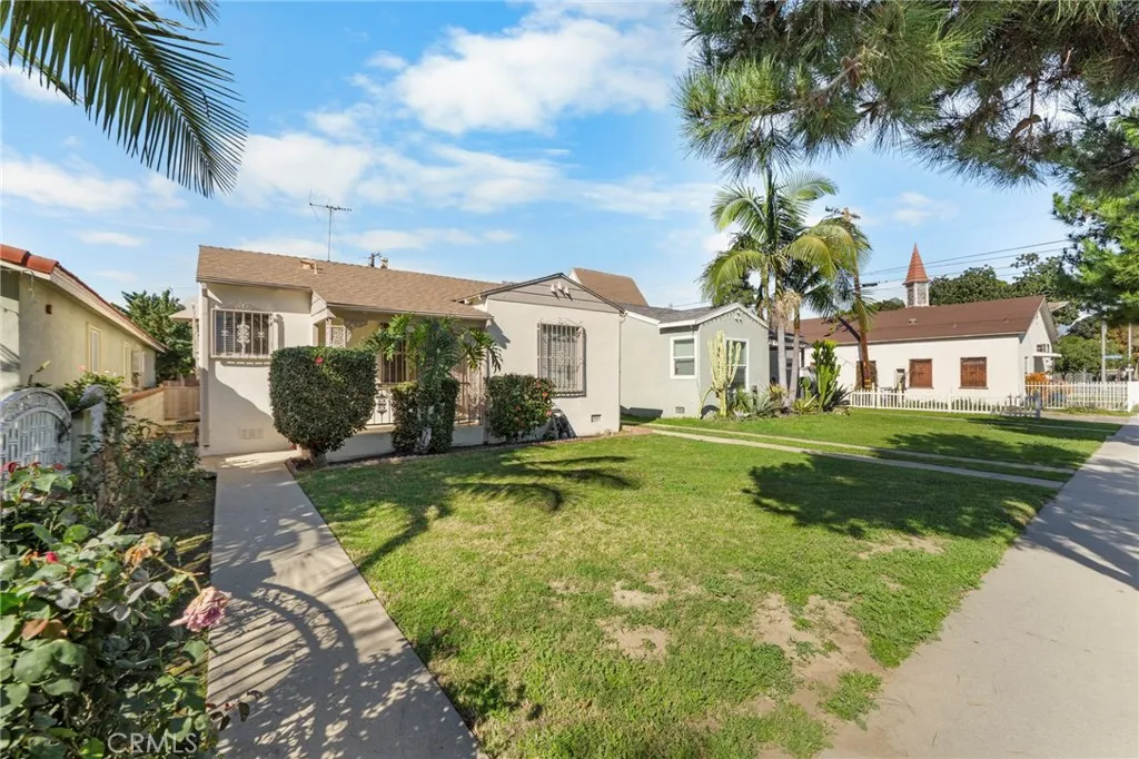9929 Rosewood Avenue, South Gate, California 90280 home-pic-2
