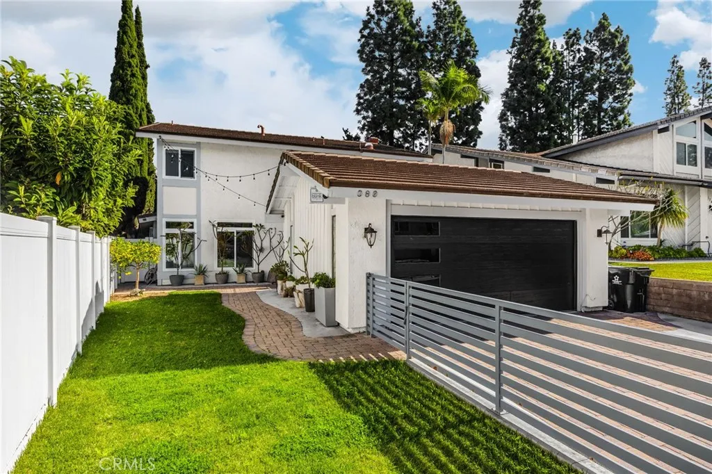 180 Horseshoe, Placentia, California 92870 home-pic-2